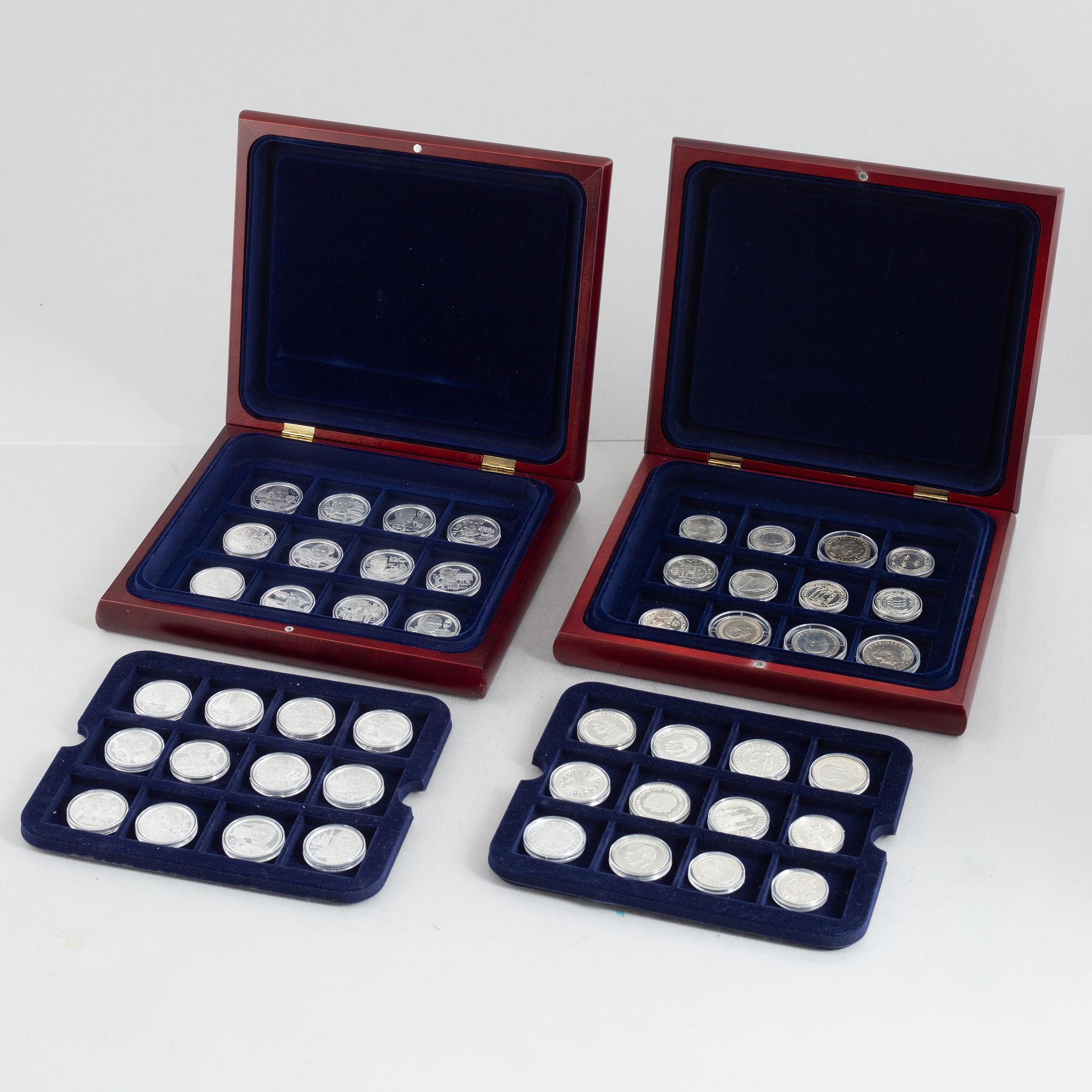 Myntsamling, minnes- och jubileumsmynt, 61 st, mestadels i silver. I tre schatull.