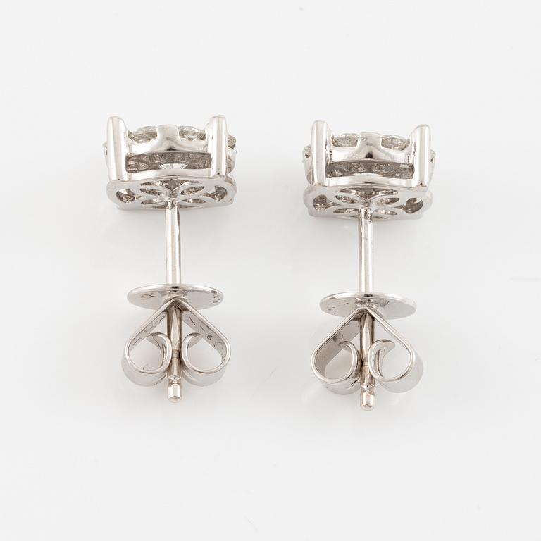 Earrings, 18K white gold set with brilliant-cut diamonds.