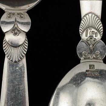 UPPLÄGGNINGSBESTICK, 2 st, silver, "Cactus", Gundorp Albertus, Georg Jensen, Danmark, 1900-tal. V 100g.