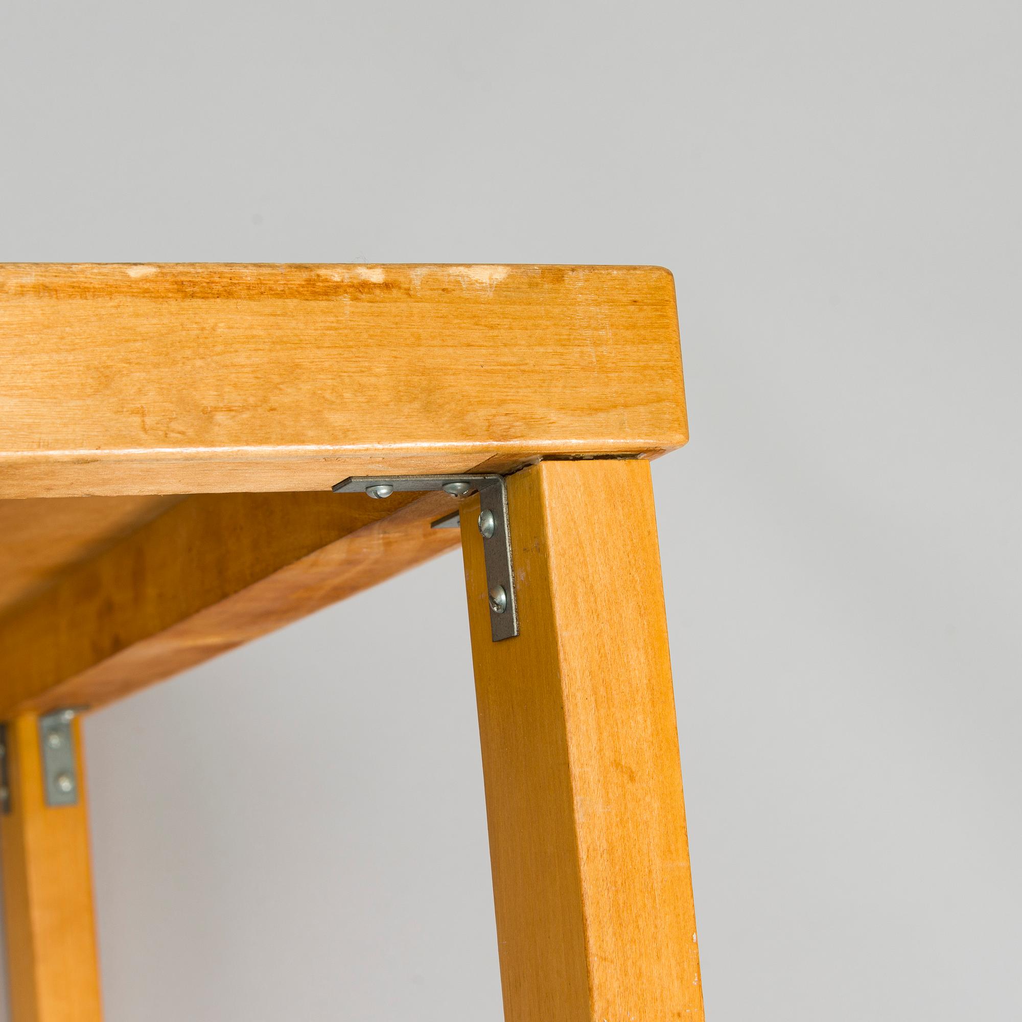 Alvar Aalto, bord, modell 96, O.Y. Huonekalu-ja Rakennustyötehdas A.B. 1950-tal.