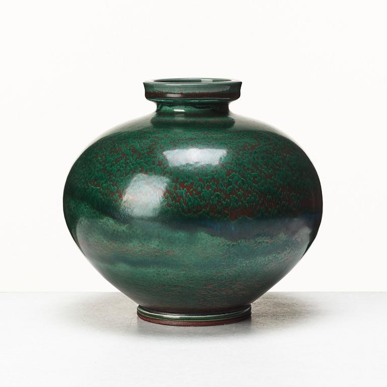 Berndt Friberg, a stoneware vase, Gustavsberg studio, Sweden 1965.