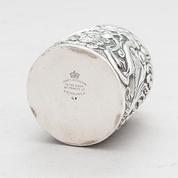 Lusikkapari, Lontoo 1787-91, purkki, Lontoo 1891 ja vati, Chester 1906, sterlinghopeaa, Englanti.