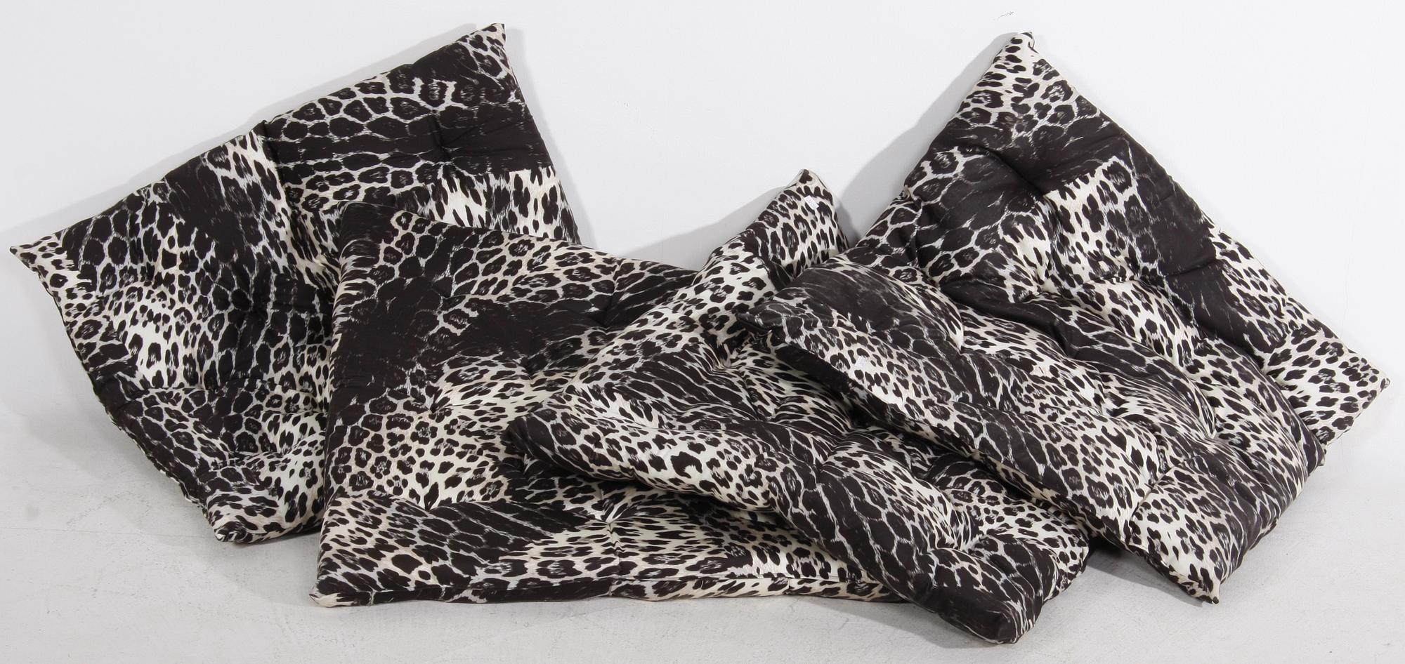 DYNOR. 4 st. Design Roberto Cavalli.