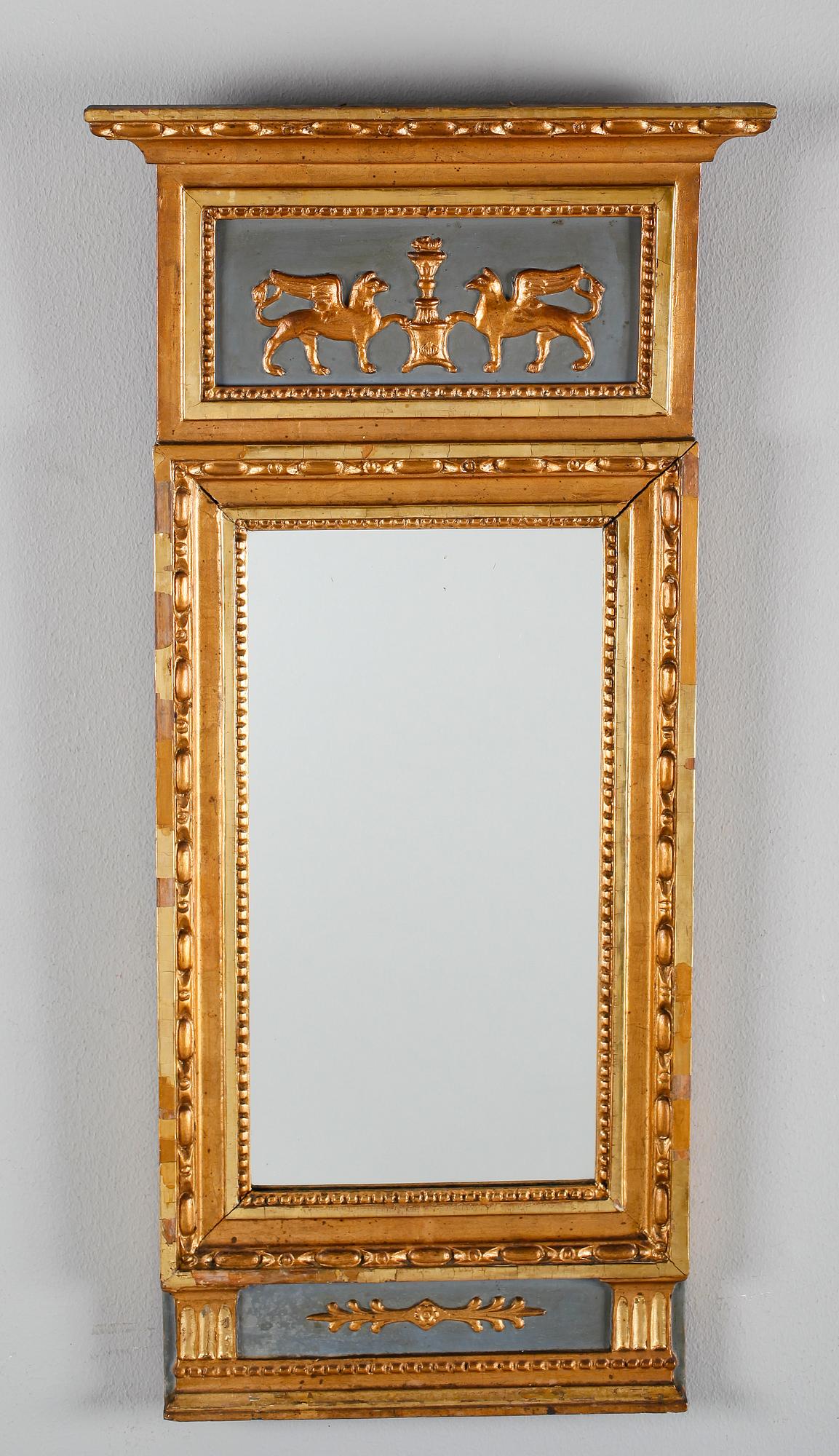 SPEGEL, sengustaviansk, omkring år 1800.