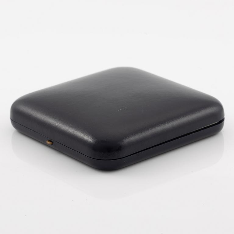 Necklace 18K gold with cabochon-cut sapphires.