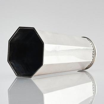 Atelier Borgila, a sterling silver vase, Stockholm 1954.