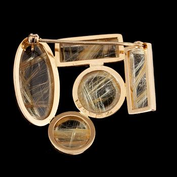 BROSCH, 18 k, guld, med bergkristall, Stockholm, otydliga stämplar 1941. Total vikt ca 17 g.
