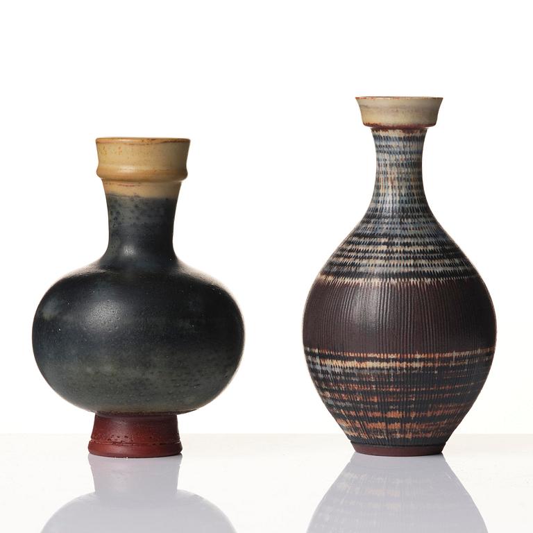 Wilhelm Kåge, a set of two Farsta stoneware vases and a bowl, Gustavsberg Studio 1950s.
