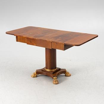 Salongsbord,  Karl Johan, 1800-talets första hälft.