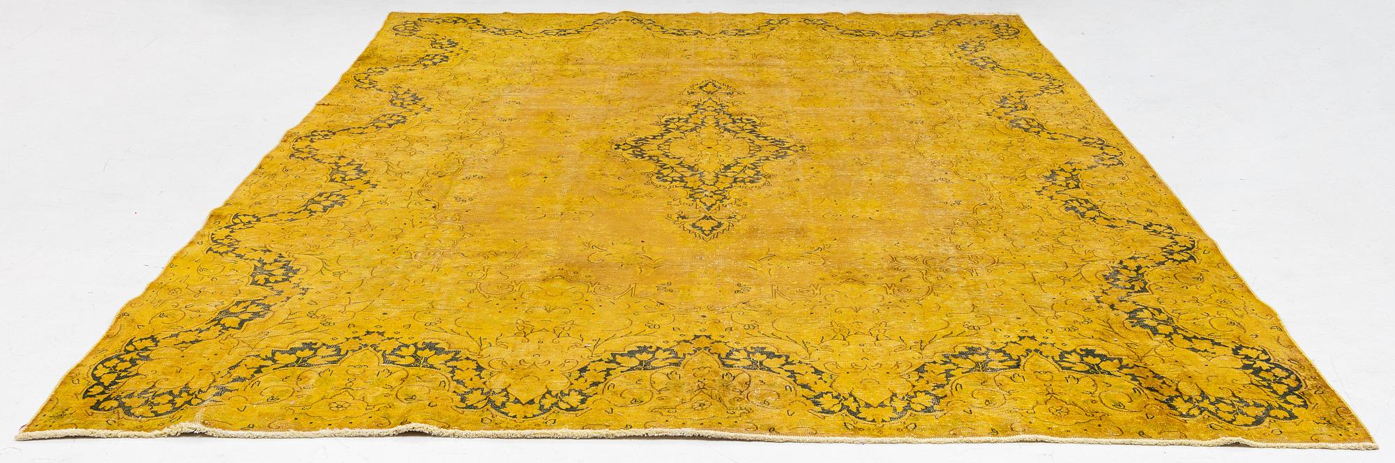 Rug, so-called vintage, approx. 412 x 300 cm.