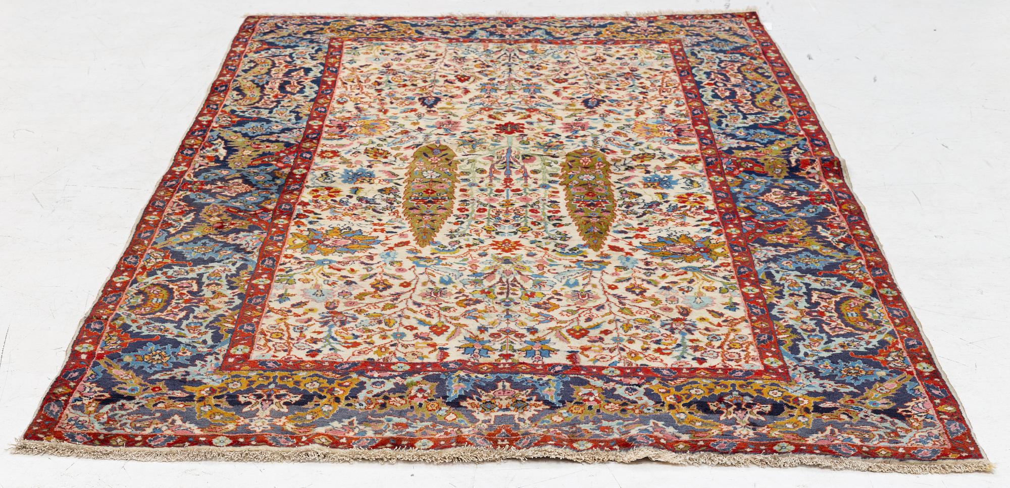 Matta, troligen Pakistan, ca 230 x 112 cm.