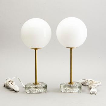 Bordslampor, ett par, troligen Orrefors, 1960-tal.