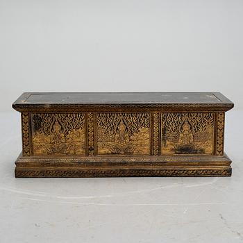 LÅDA MED SCROLL, Thailand, 1900-talets början.