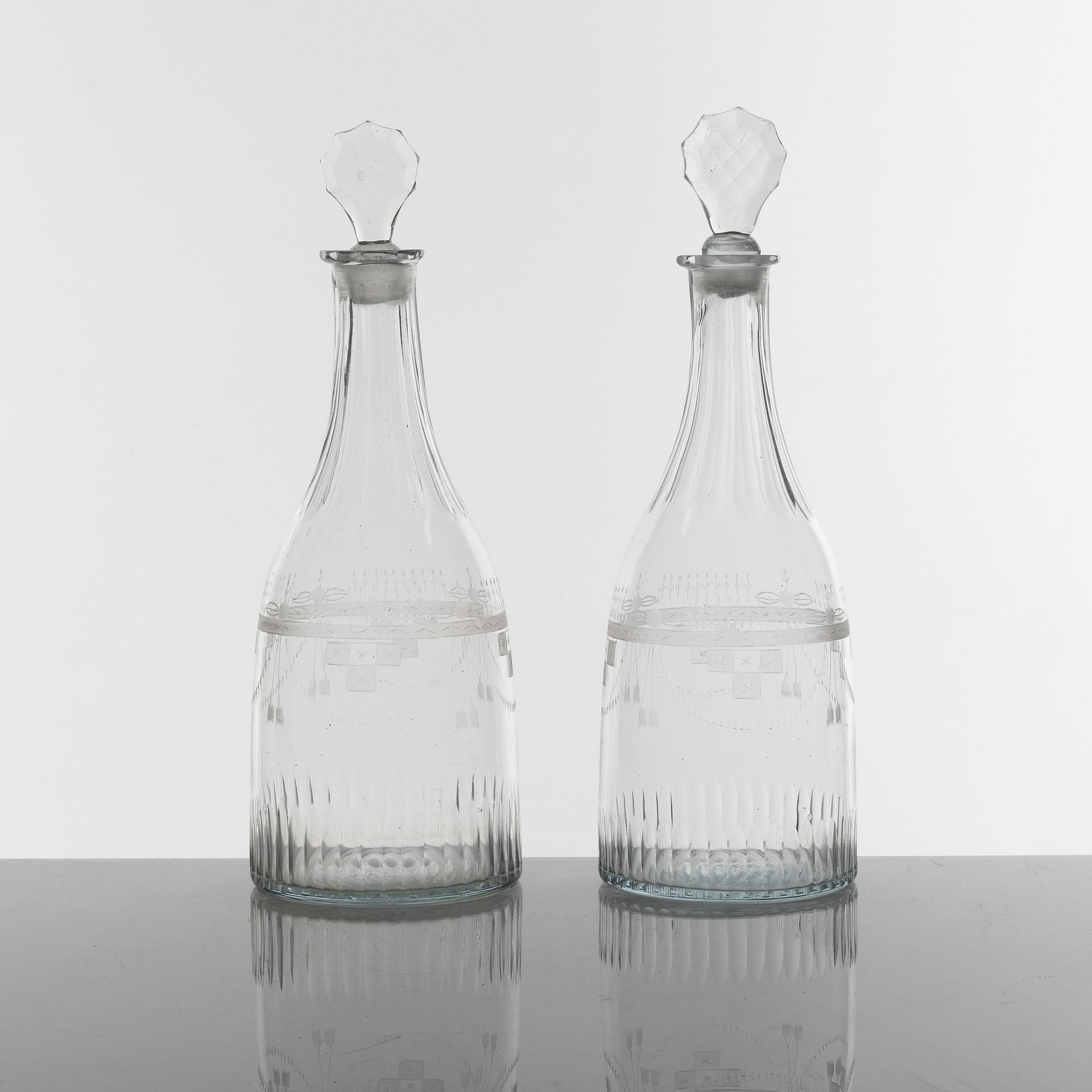 Karaffer, ett par, glas, Sverige, Empire, omkring år 1800.