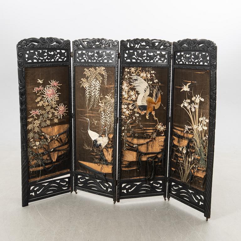 Folding screen Japan early 20th century.