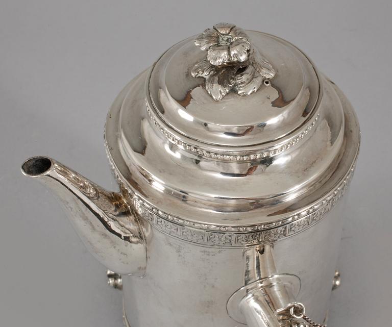 KAFFEKANNA, silver, gustaviansk, Arvid Floberg, Stockholm, 1789. Silvervikt ca 461 g.