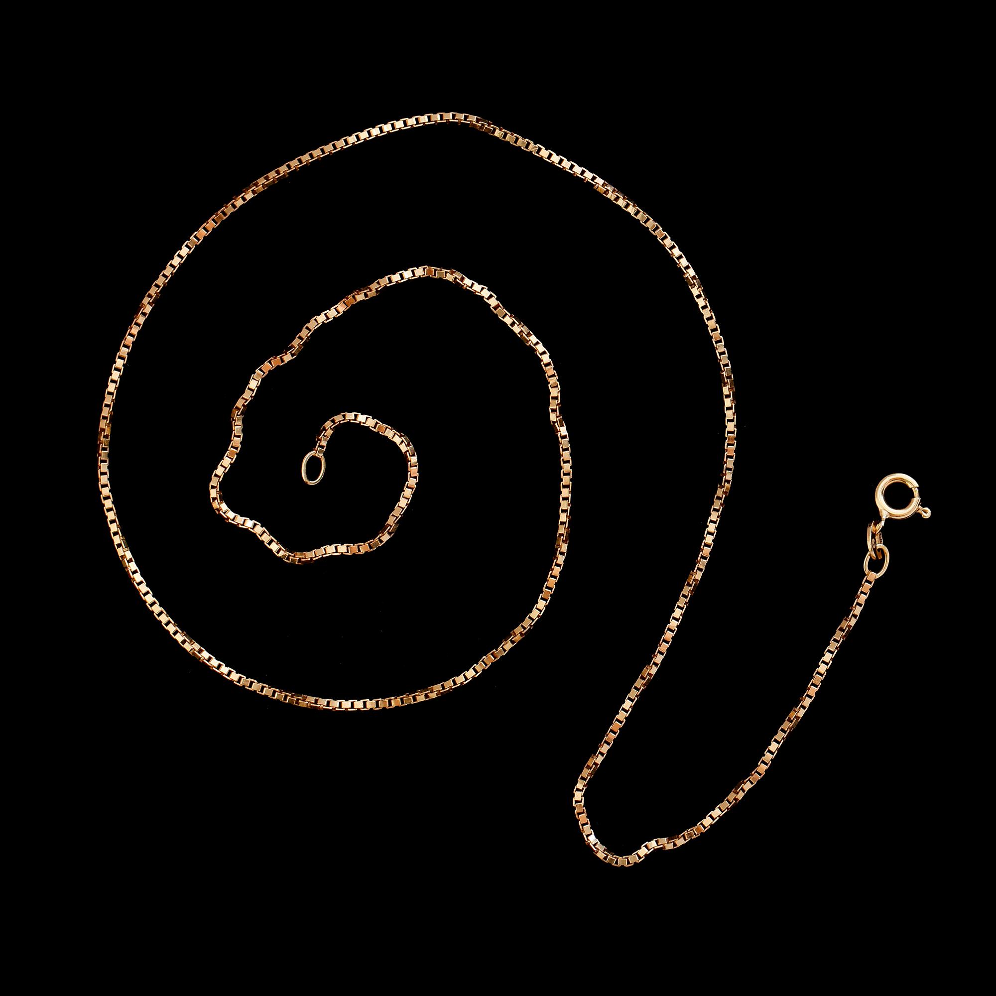 HALSKEDJA, 18 k guld. Vikt ca 7,5 g.