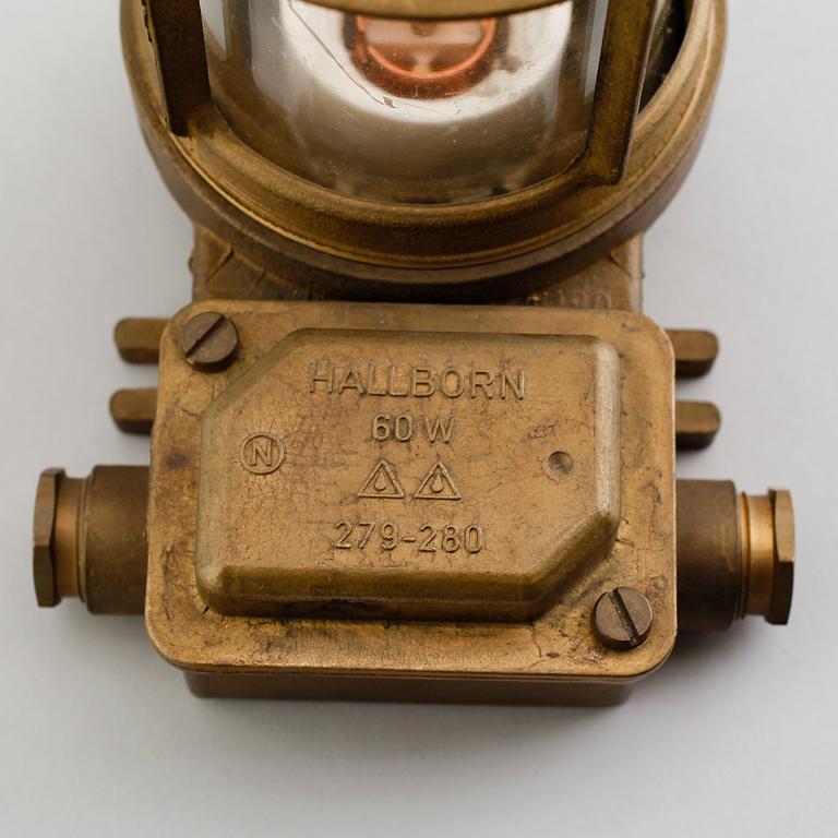 VÄGGLAMPA, mässing, Hallborn, 1900-talets första hälft.