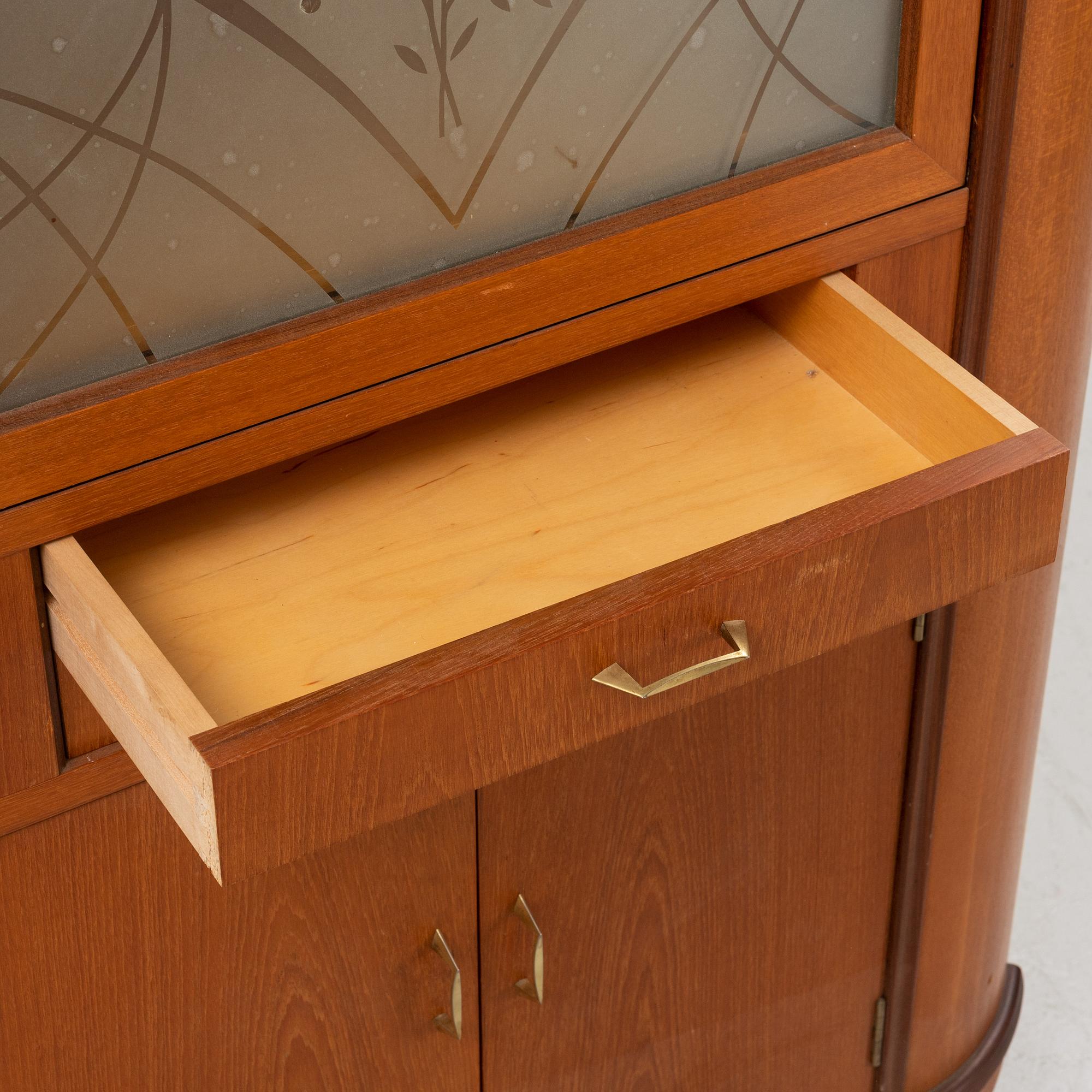 Hörnskåp/barskåp, 1900-talets mitt.