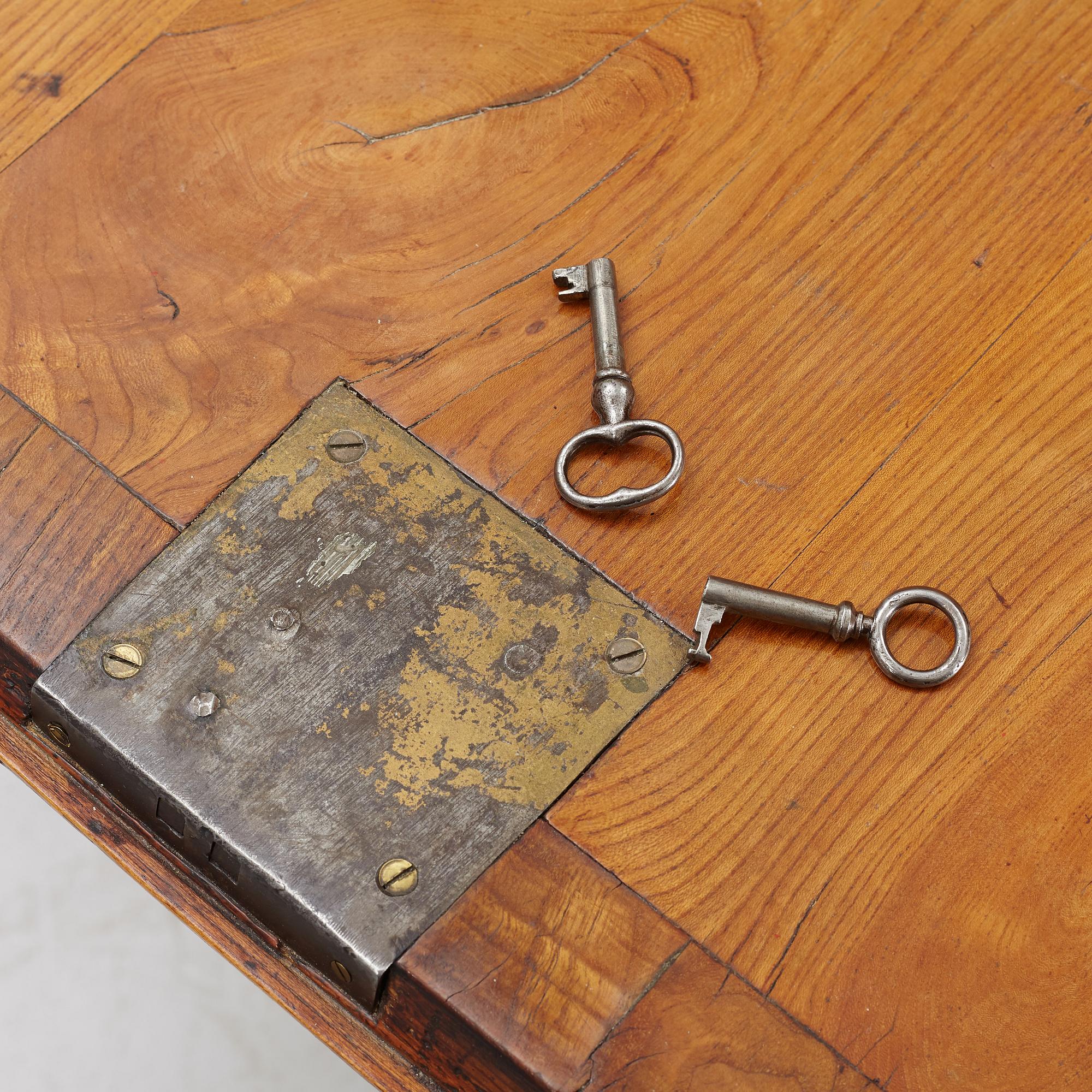 A Gustavian elm-veneered secretaire, late 18th century.