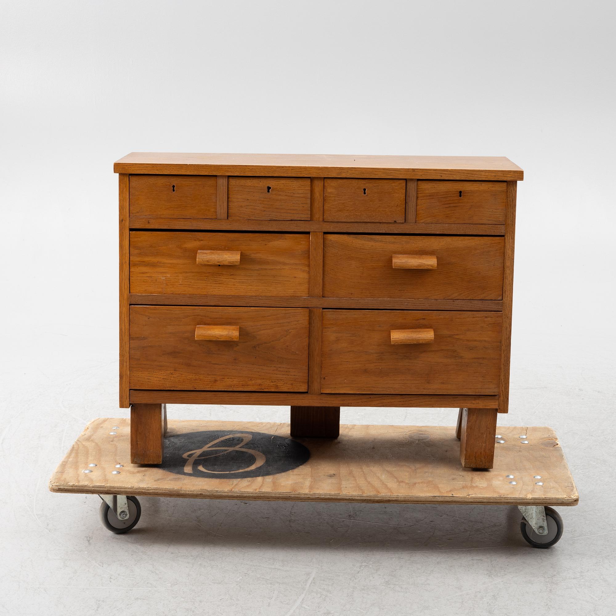 A chest of drawers, 1930s/40s.