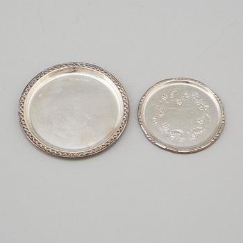 GLASUNDERLÄGG/COASTERS, 11 st, silver. Georg Jensen, sterling, Danmark respektive GAB, Stockholm, 1963-5.