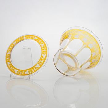 Eric O. W. Ehrström, an engraved glass bowl on a plate for Karhula Glassworks. Model designed in 1925.
