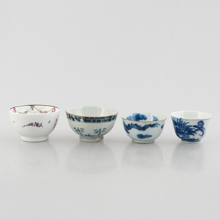 Eleven pieces of Chinese porcelain, 18th and 19th century.