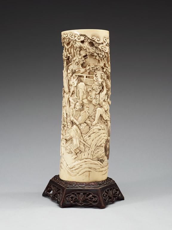 A finely carved Japanese ivory sculpture, Meiji period.