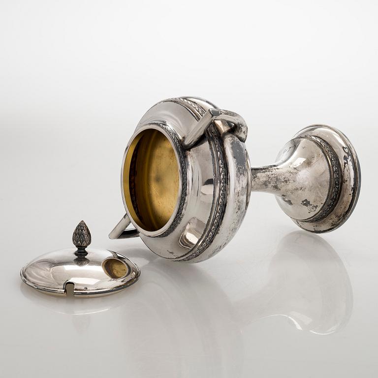 Sockerskål på fot, silver, Finlands Guldsmeds ab, Åbo 1916.