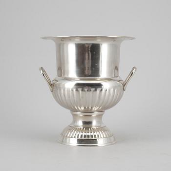 VINKYLARE, nysilver, 1900-talets andra hälft.