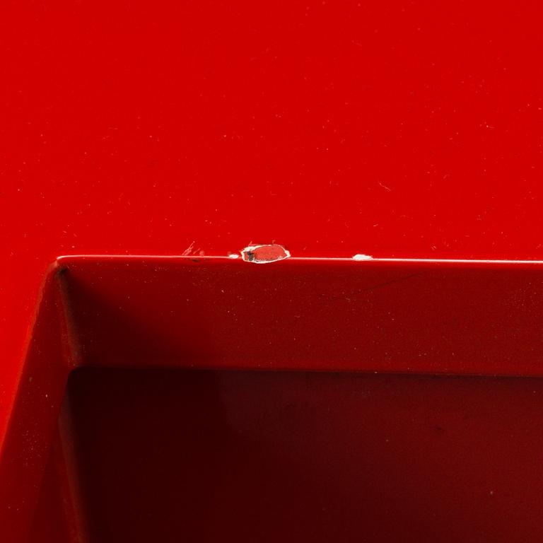 THOMAS ERIKSSON, a medecine caninet from Capellini.