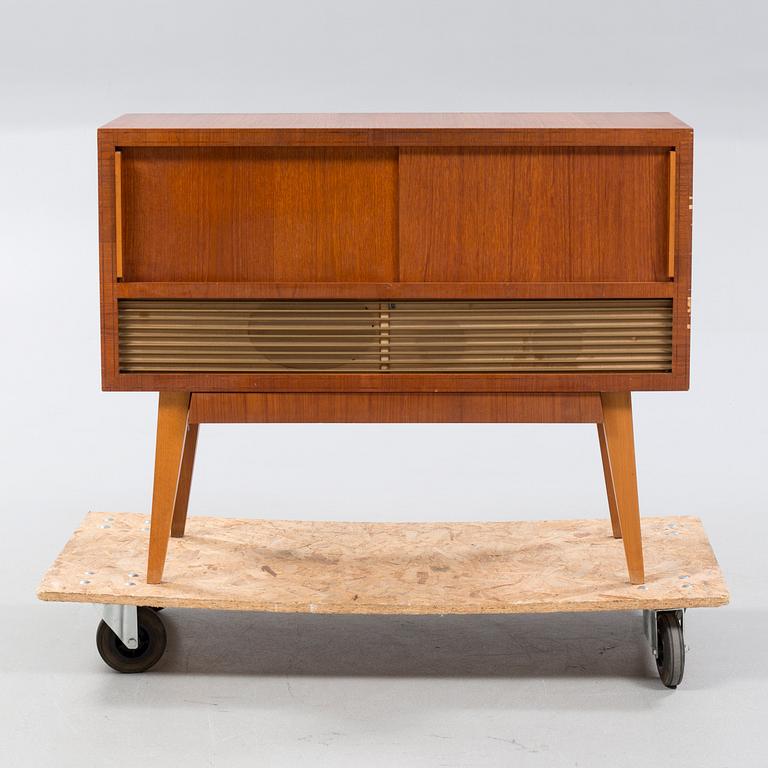 RADIOMÖBEL/VINYLSPELARE, EIA-radio, omkring 1900-talets mitt.