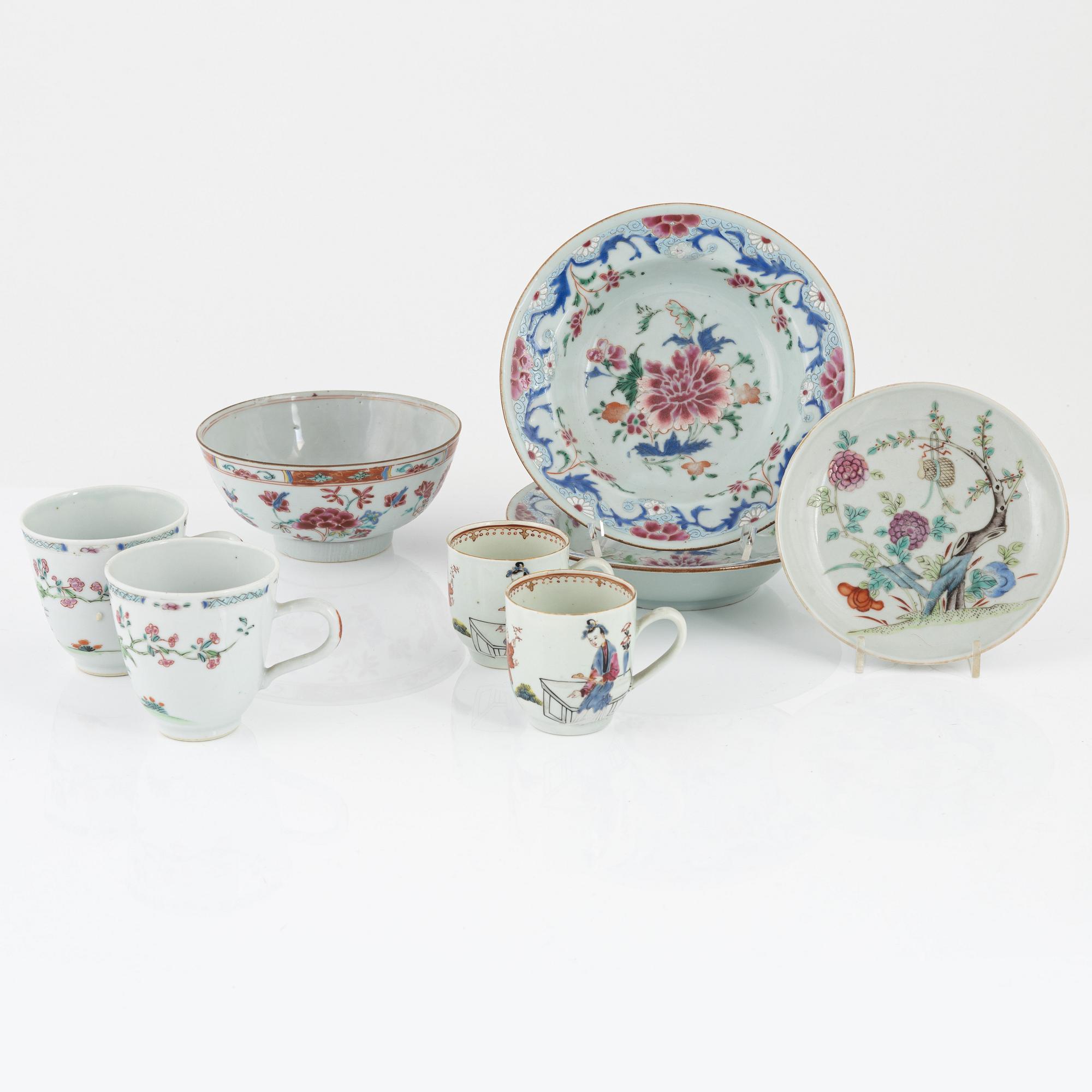 Two pairs of famille rose cups, a bowl, a small dish and a pair of deep dishes, Qing dynasty, 18th/19th century.