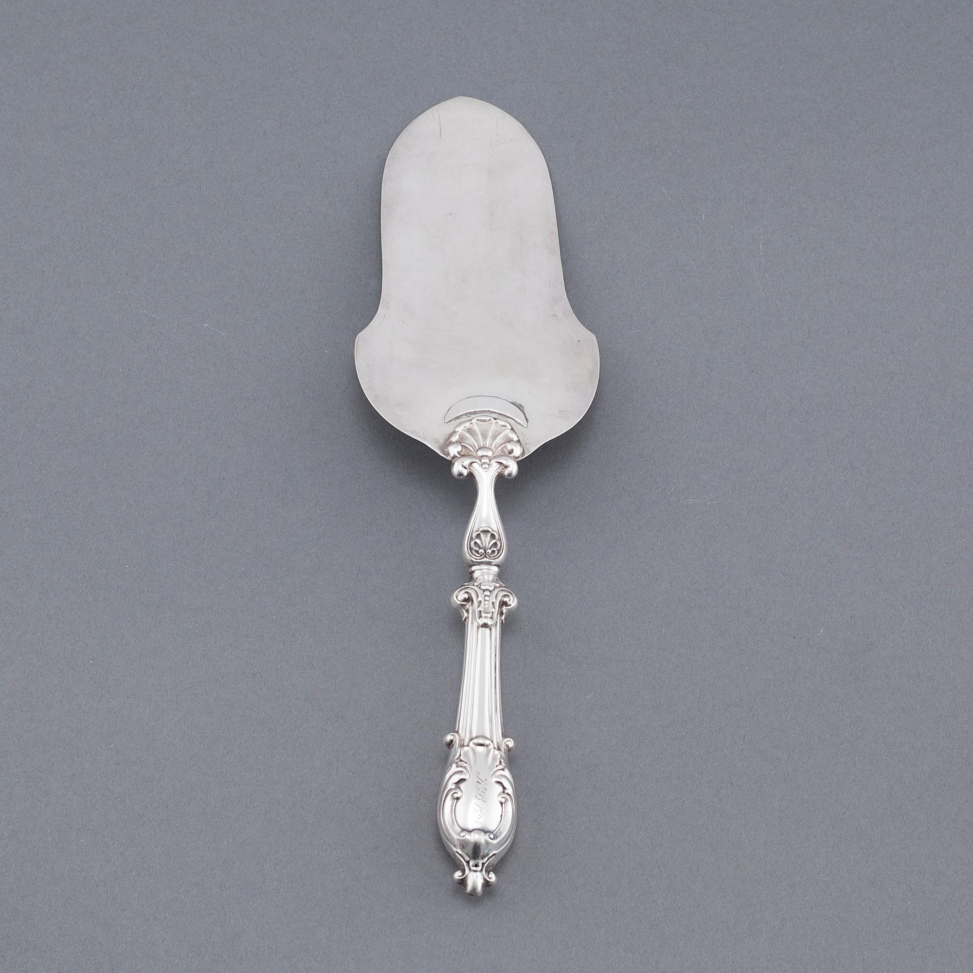 A silver cake server, unidentified master, assayers mark Ludvig Zuck, Riga, 1860? Weight 64 g.