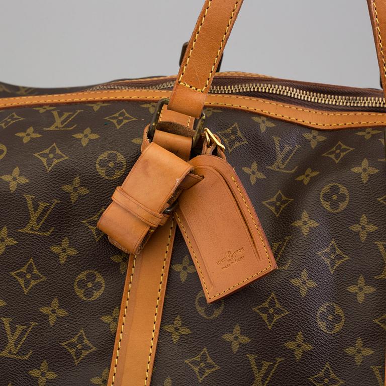a LOUIS VUITTON "Sac Souple 55" weekend bag.
