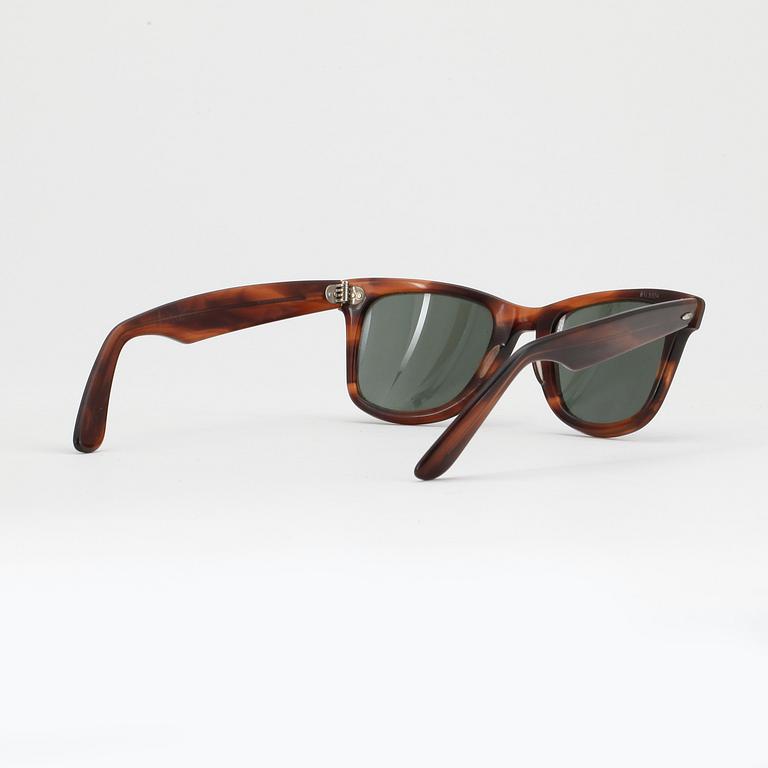 SOLGLASÖGON, "Wayfarer", Ray-Ban, 1980-tal.