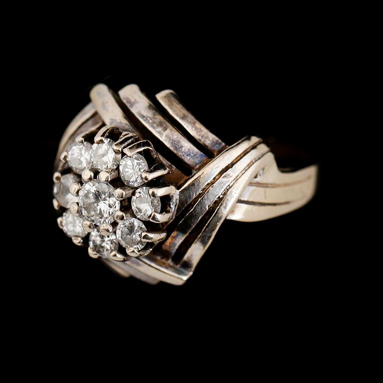 RING, 18K vitguld, briljantslipade diamanter tot ca 0.54 ct.