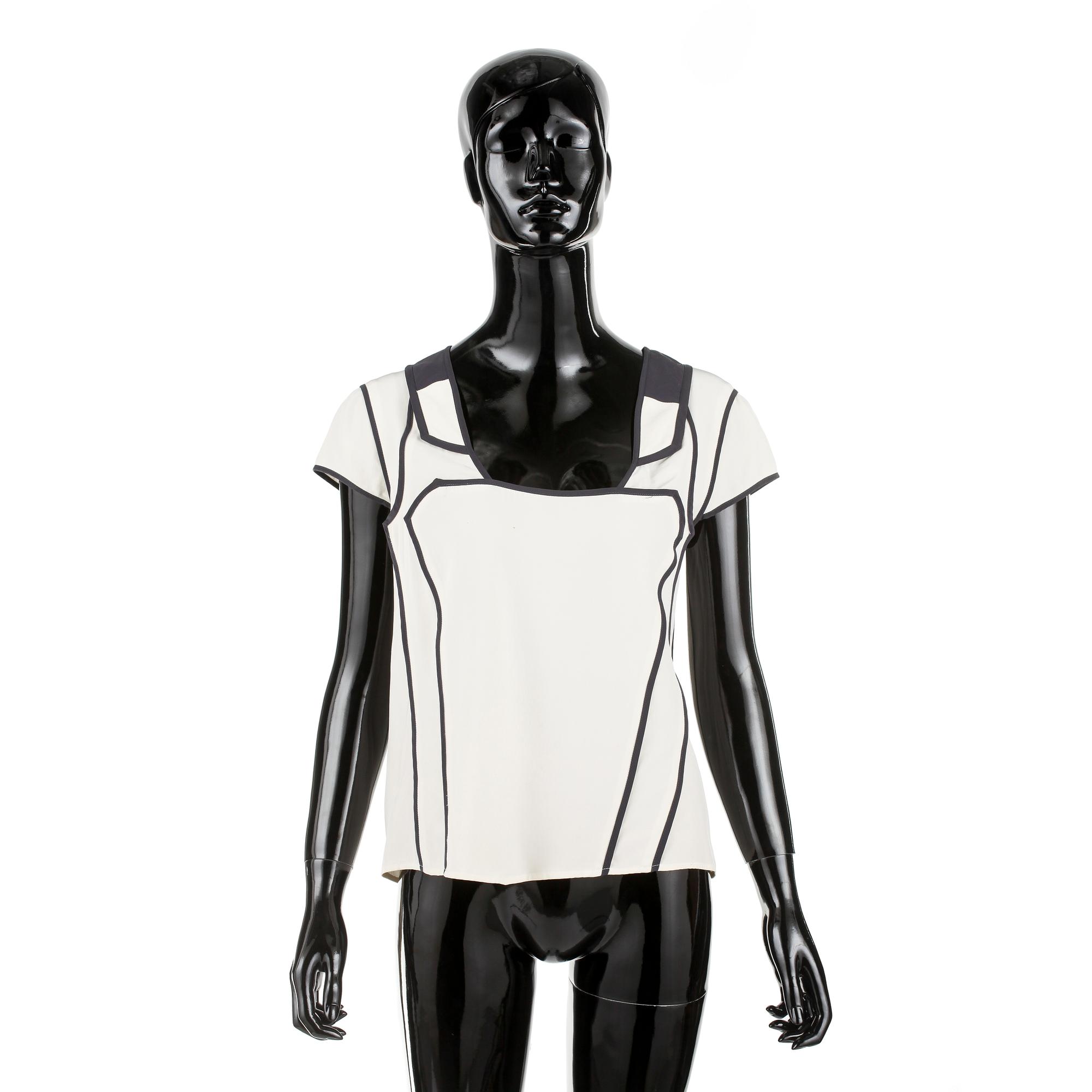 TOPPAR, 2 st, Narciso Rodriguez och Comptior des cotonniers.