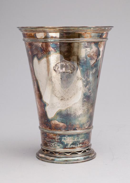 BÄGARE, silver, K Anderson, Stockholm, 1952. Vikt ca 844 g.