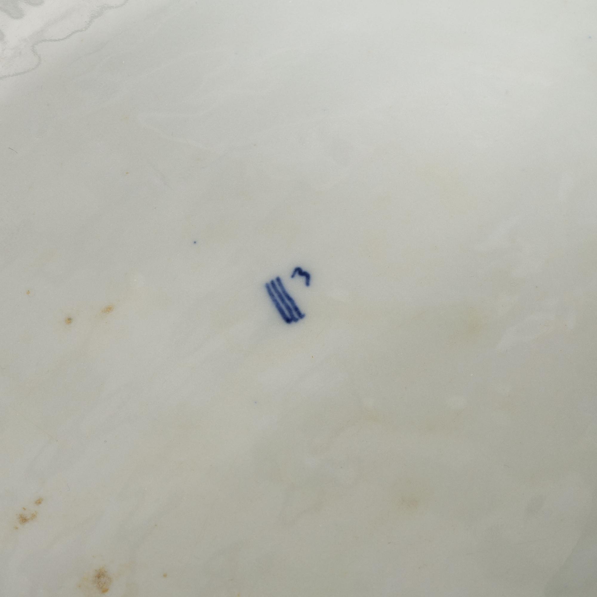 Terrin med lock, porslin, Royal Copenhagen, "Musselmalet", tidig modell, 1800-tal.