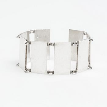 ARMBAND, Wiwen Nilsson, Lund, 1970. Sterlingsilver.