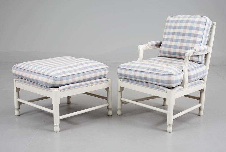 FÅTÖLJ med FOTPALL. "Medevibrunn" ur Ikeas 1700-tals serie. 1990-tal.