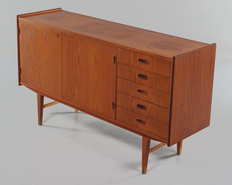 SIDEBOARD, 1900-talets andra hälft.
