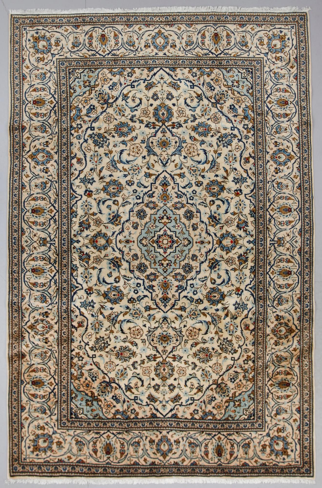 MATTA, Keshan, ca 306 x 198 cm.