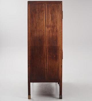 A large Imperial Hongmu compound cabinet, Qingdynasty, 19th century.