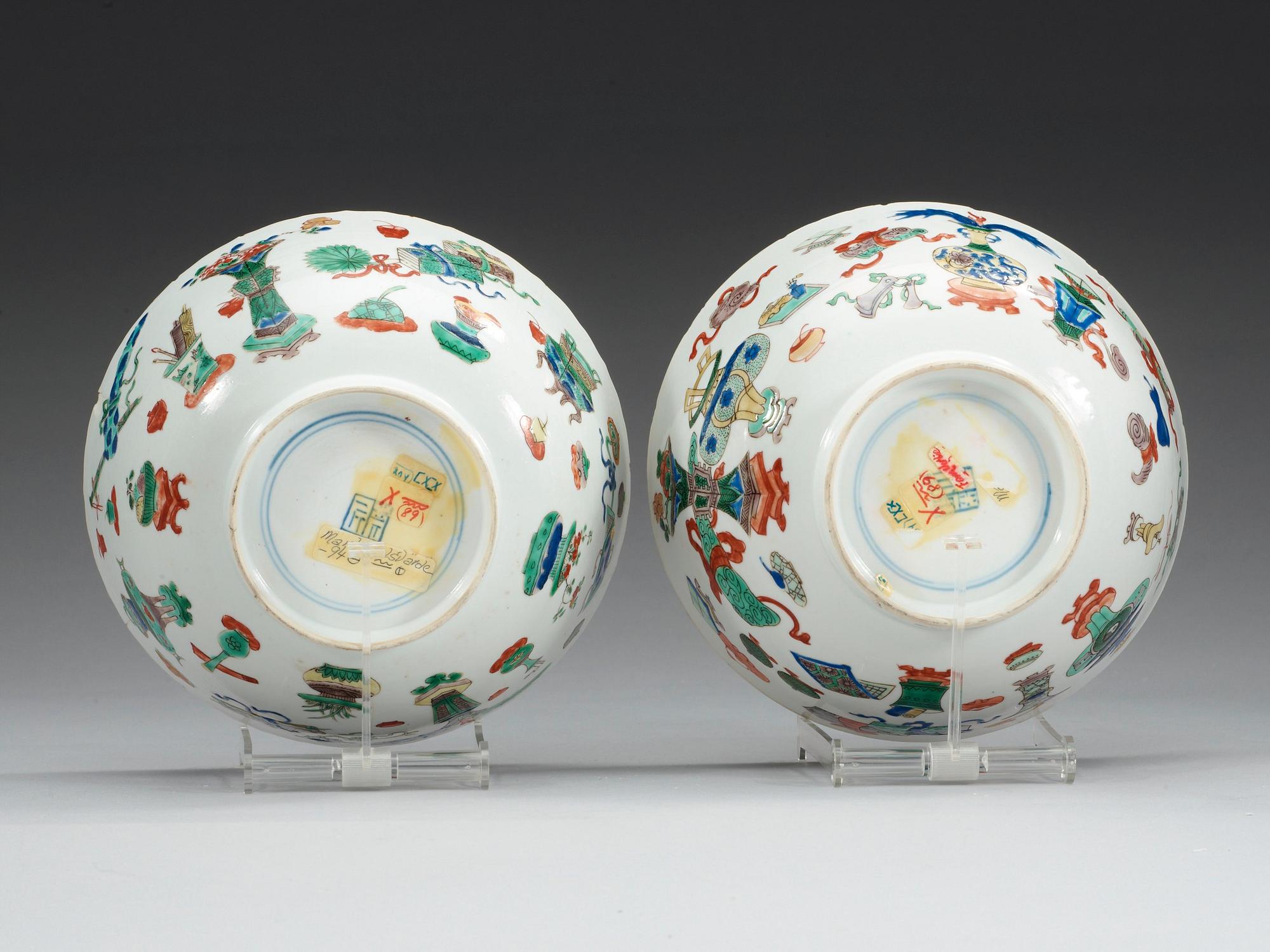 A pair of famille verte bowls, Qing dynasty, Kangxi (1662-1722).