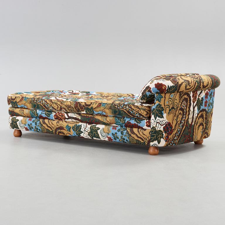 JOSEF FRANK, couch, Firma Svensk Tenn, modell 775.