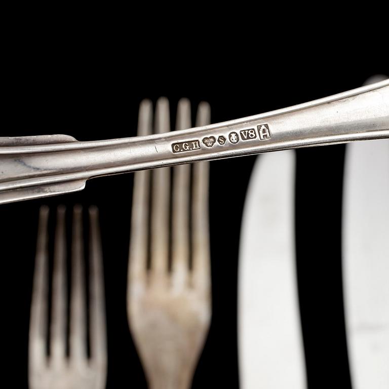 BESTICKSERVISDELAR, 81 st, silver, "Spetsig svensk", bla GAB, 1900-tal. Tot ca 4500 gram.