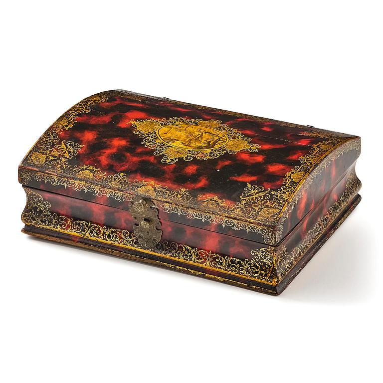 A late baroque faux-tortoise wig box, 18th century.